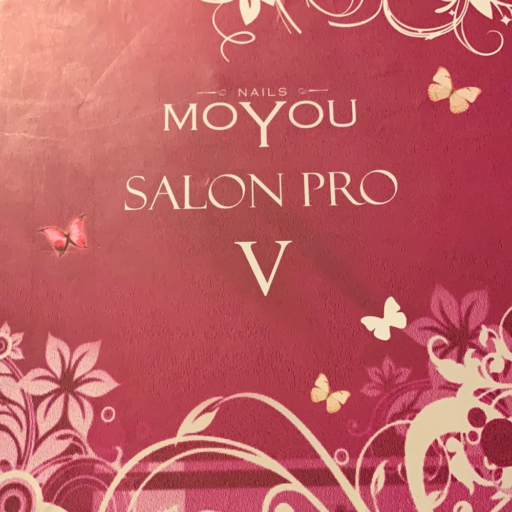 Used Nails moYou salon pro